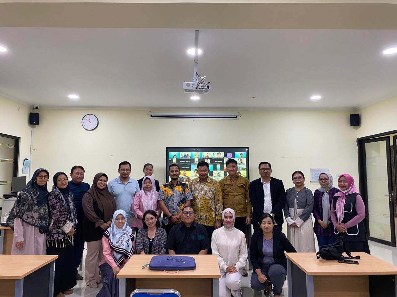 Pelatihan Penulisan Artikel Ilmiah, Penandatanganan PKS dan IA Writing Clinic ICLSSEE 2026